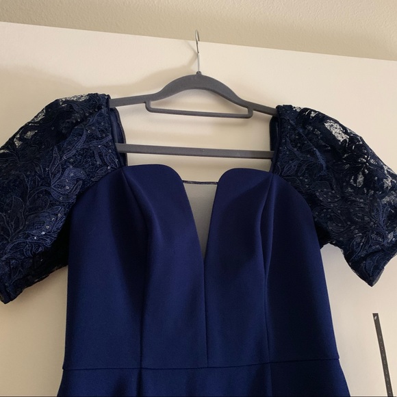 Aidan Mattox blue dress beautiful sequence top and button. Size 2 - Picture 3 of 7